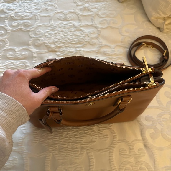 Tory Burch Robinson Mini Double Zip Tote - Tan - NWT - Picture 8 of 10